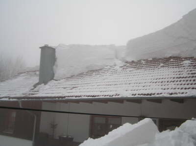 Haus 3 nach Dachlawine